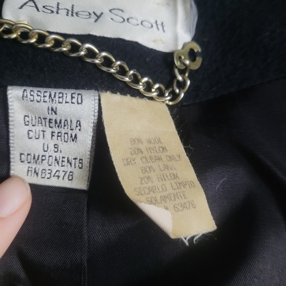 Ashley Scott black jacket - Picture 8 of 9